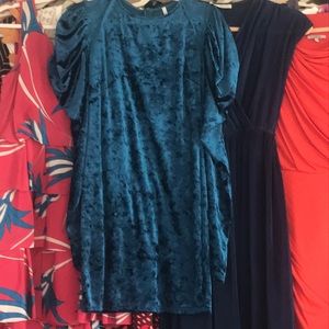 Velvet dress with puff sleeves